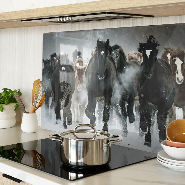 Deska kuchenna szklana z motywem galopujących koni w mgle