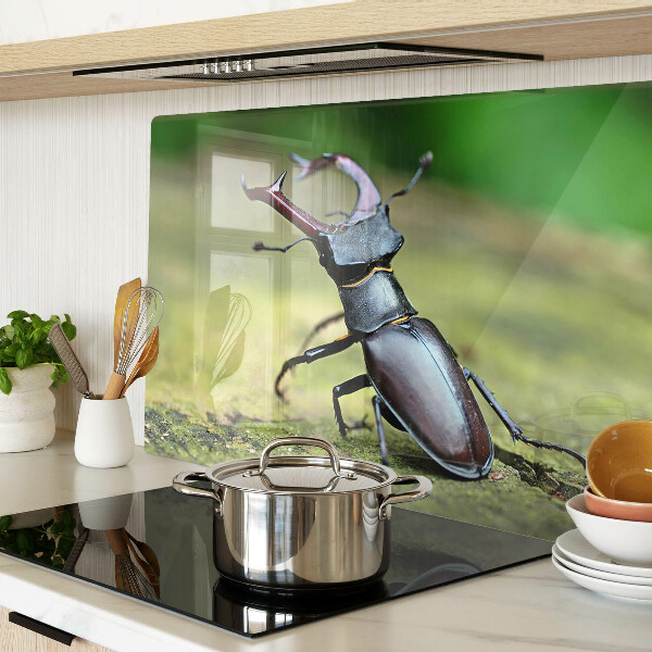 Deska kuchenna szklana z nadrukiem jelenia rogacza na zielonym tle