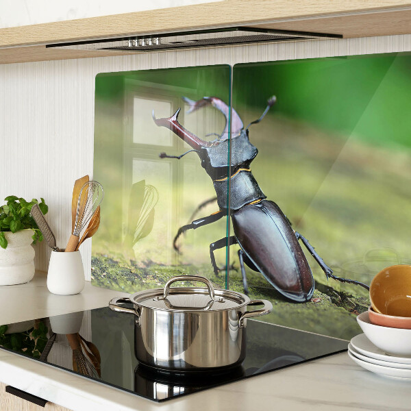 Deska kuchenna szklana z nadrukiem jelenia rogacza na zielonym tle