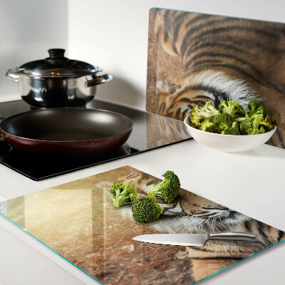 Szklana deska do krojenia z nadrukiem przedstawiającym tygrysa w promieniach słońca