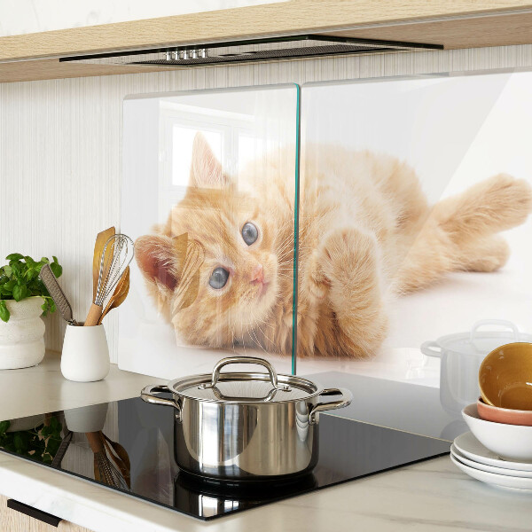Deska kuchenna szklana z grafiką rudego kotka na białym tle