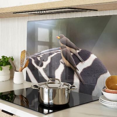 Szklana deska kuchenna z motywem ptaków na tle zebry