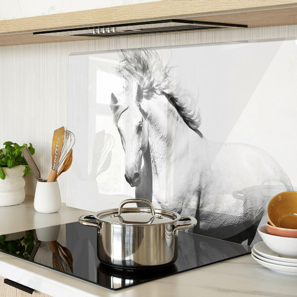 Szklana deska kuchenna z motywem konia w czerni i bieli