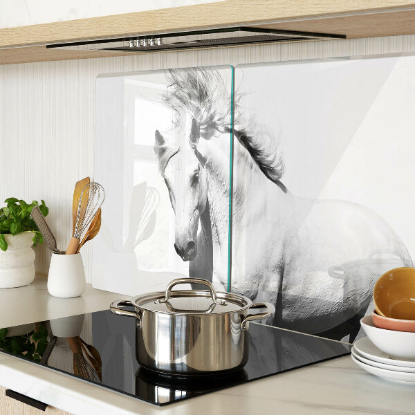 Szklana deska kuchenna z motywem konia w czerni i bieli