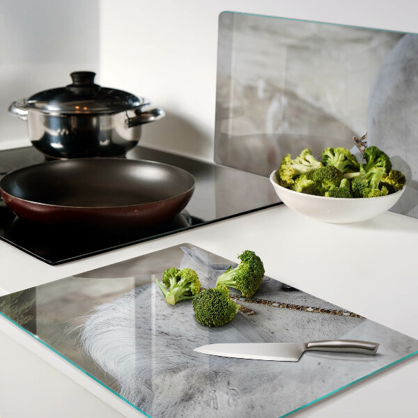 Deska kuchenna szklana z motywem białego młodego konia