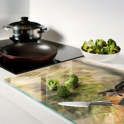 Deska kuchenna szklana z motywem jelenka na łące