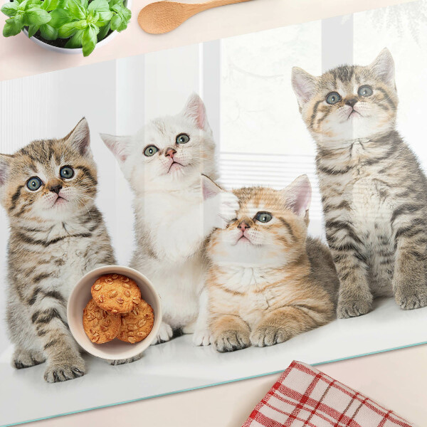 Szklana deska do krojenia z nadrukiem przedstawiającym stado kotków