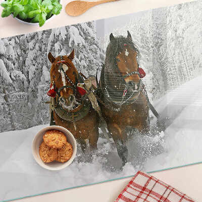 Szklana deska kuchenna z motywem koni pociągowych w śniegu