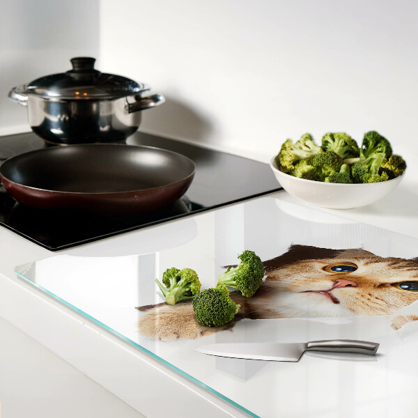 Deska kuchenna szklana z nadrukiem przedstawiającym kota patrzącego przez dziurę w ścianie