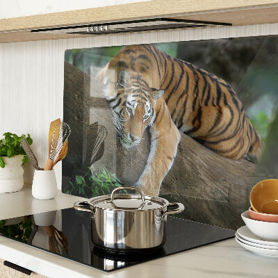 Deska kuchenna szklana z nadrukiem przedstawiającym tygrysa stojącego na pniu drzewa