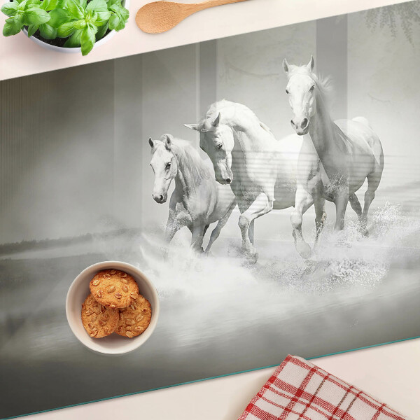 Szklana deska do krojenia z nadrukiem przedstawiającym konie w wodzie