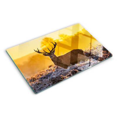 Szklana deska kuchenna z grafiką jelenia na tle porannego krajobrazu