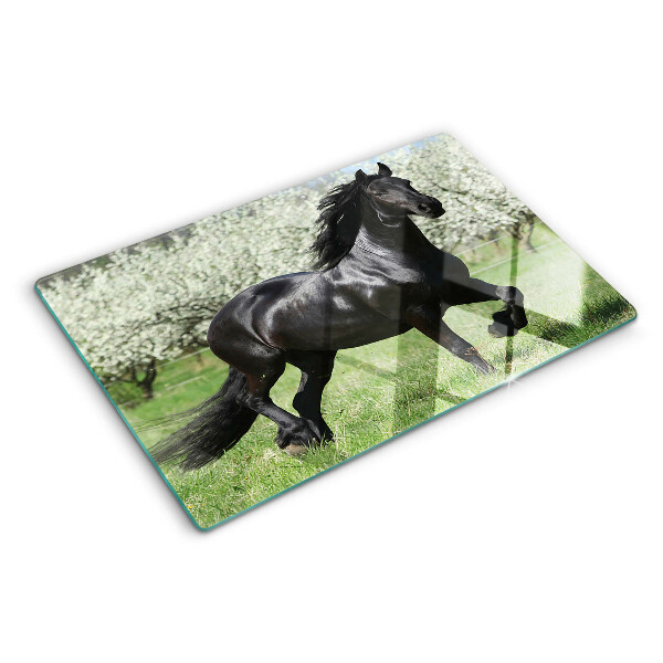 Szklana deska do krojenia z motywem czarnego konia na łące