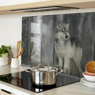 Szklana deska kuchenna z motywem wilka w leśnym otoczeniu