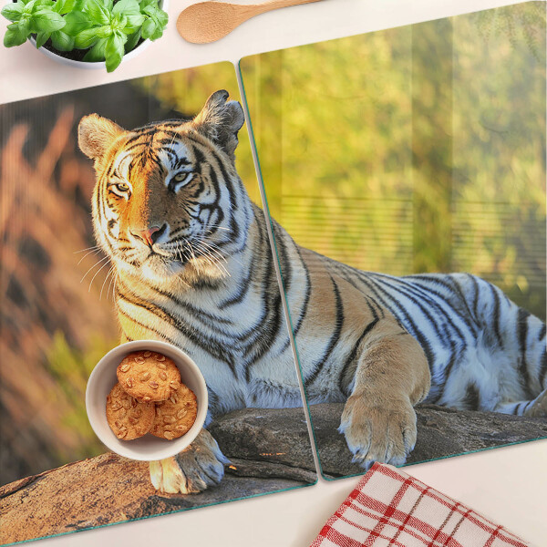 Szklana deska do krojenia z nadrukiem tygrysa na tle naturalnego krajobrazu