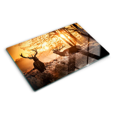 Szklana deska do krojenia z nadrukiem jelenia w lesie o zachodzie słońca
