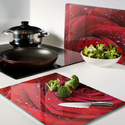 Deska kuchenna szklana z motywem czerwonej róży z kroplami wody