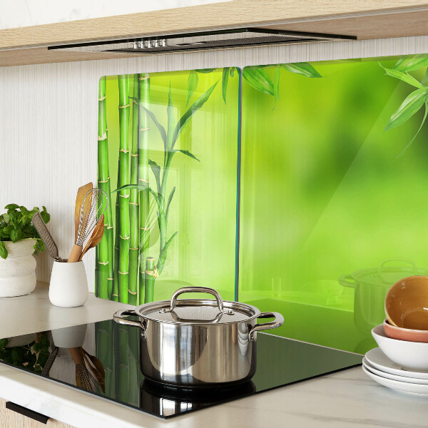 Szklana deska do krojenia z bambusowym wzorem na zielonym tle