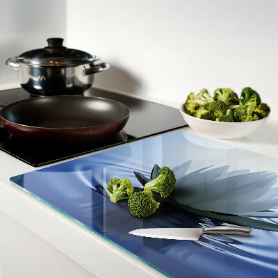 Szklana deska do krojenia z motywem lilii wodnej na tle wody