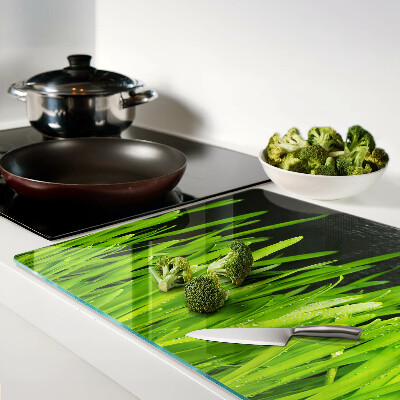 Deska kuchenna szklana z motywem zielonej trawy z kroplami wody