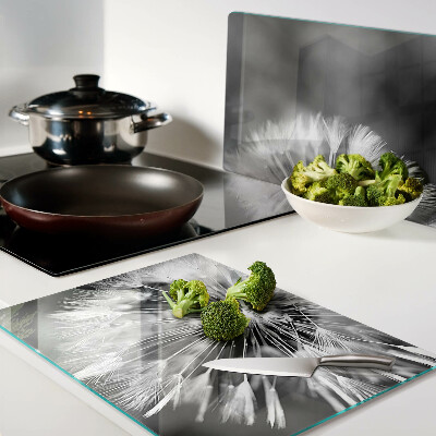 Szklana deska kuchenna z motywem dmuchawców w czerni i bieli