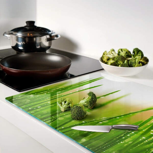 Deska kuchenna szklana z motywem trawy z kroplami wody