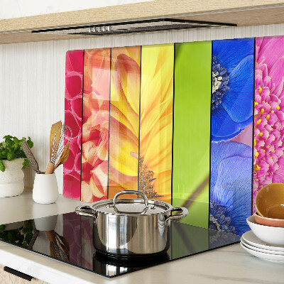 Deska kuchenna szklana z kwiatowym motywem w intensywnych kolorach