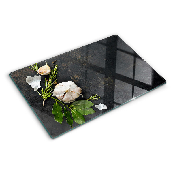 Szklana deska do krojenia z motywem kwiatów i ziół na tle marmuru
