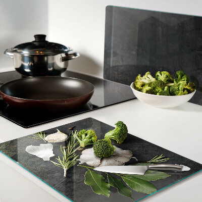 Szklana deska do krojenia z motywem kwiatów i ziół na tle marmuru