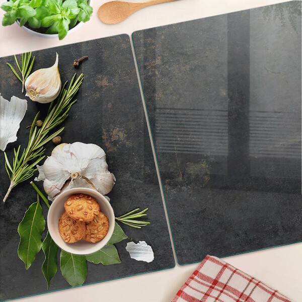 Szklana deska do krojenia z motywem kwiatów i ziół na tle marmuru