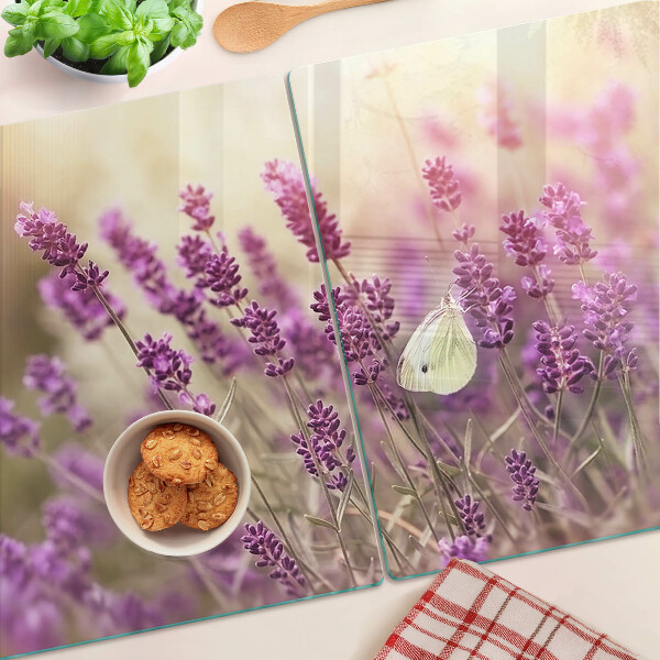 Szklana deska do krojenia z nadrukiem lawendowego pola z motylem