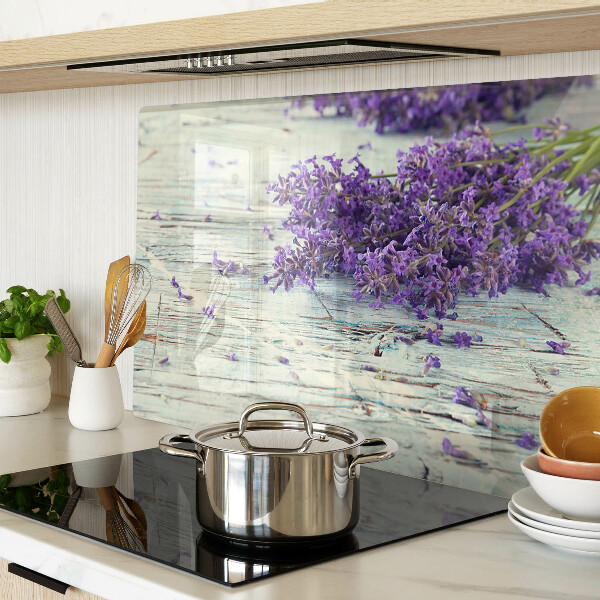 Szklana deska do krojenia z motywem lawendy na tle imitującym drewno