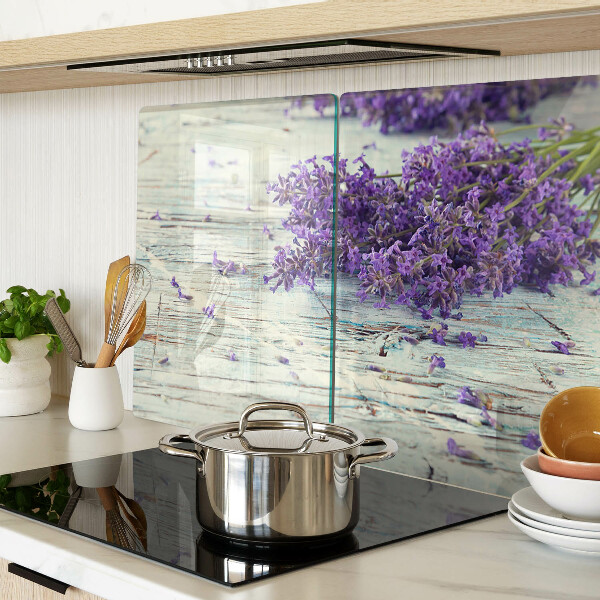 Szklana deska do krojenia z motywem lawendy na tle imitującym drewno