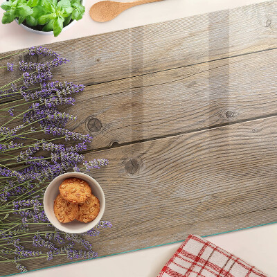 Szklana deska do krojenia z motywem lawendy na tle drewnianym