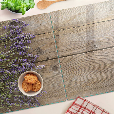 Szklana deska do krojenia z motywem lawendy na tle drewnianym