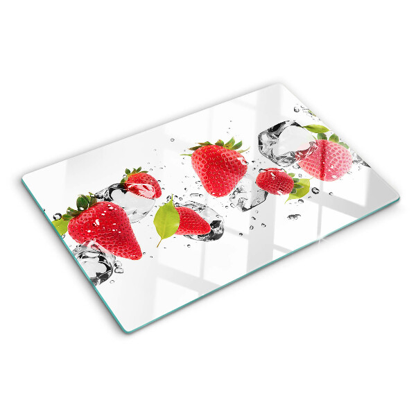 Szklana deska kuchenna z motywem truskawek na tle lodu