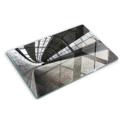 Szklana deska do krojenia z motywem nowoczesnej architektury i geometrycznym wzorem