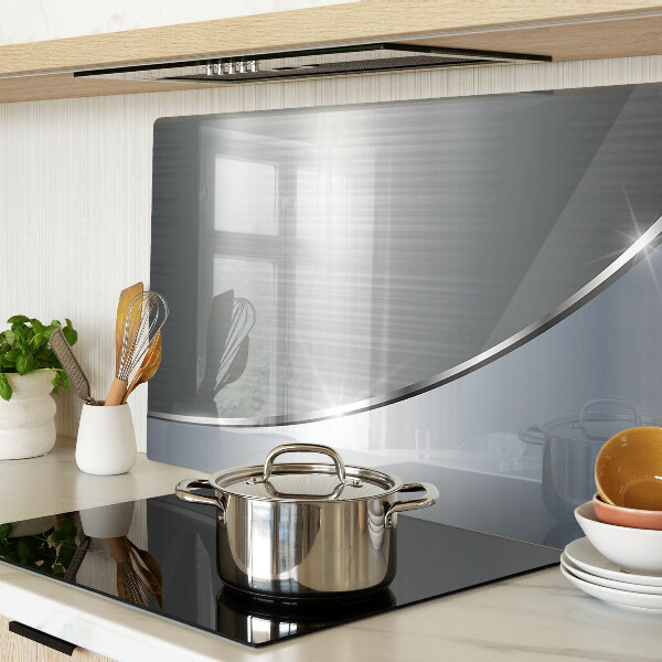 Szklana deska do krojenia w metalicznym połysku z subtelnymi refleksami