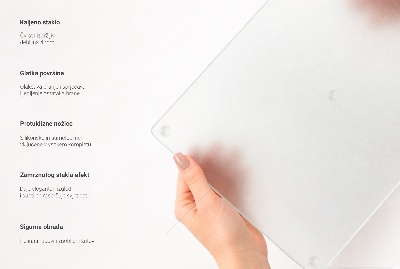 Szklana deska do krojenia Szklana deska do krojenia w wersji heksagonalnej o półtransparentnym wykończeniu