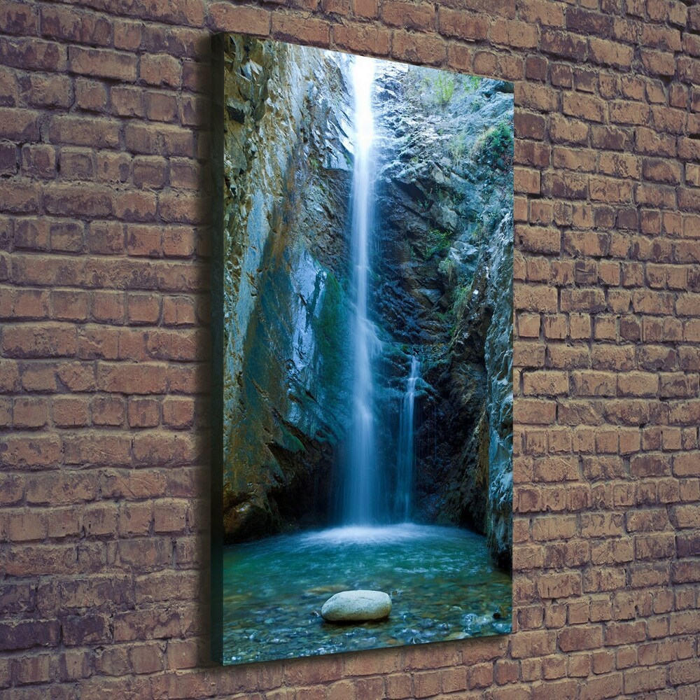 Foto obraz na płótnie do salonu pionowy Wodospad