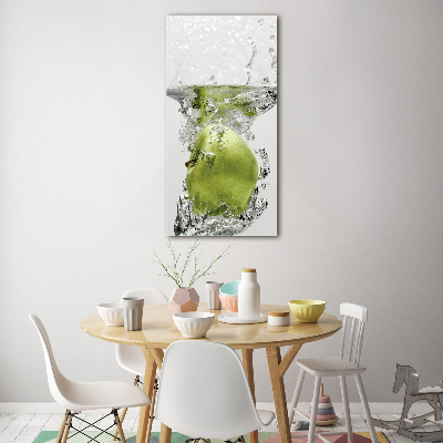 Foto obraz na szkle pionowy Jabłko pod wodą