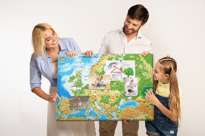 Tablica korkowa Mapa Europy z oznaczeniami geograficznymi.