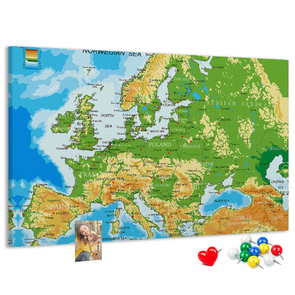 Tablica korkowa Mapa Europy z oznaczeniami geograficznymi.