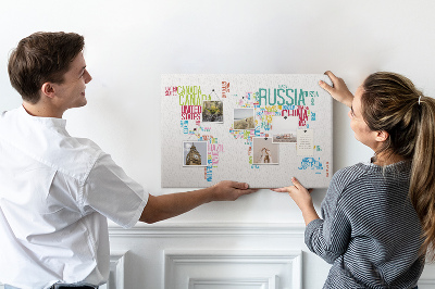 Tablica korkowa Mapa świata z nazwami krajów w kolorach