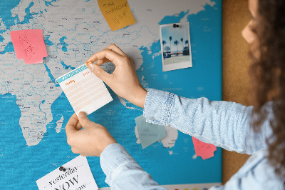 Tablica korkowa z nadrukiem Kolorowa mapa świata z flagami krajów