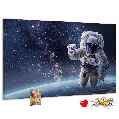 Tablica korkowa Astronauta w kosmicznej przestrzeni gwiazdowej