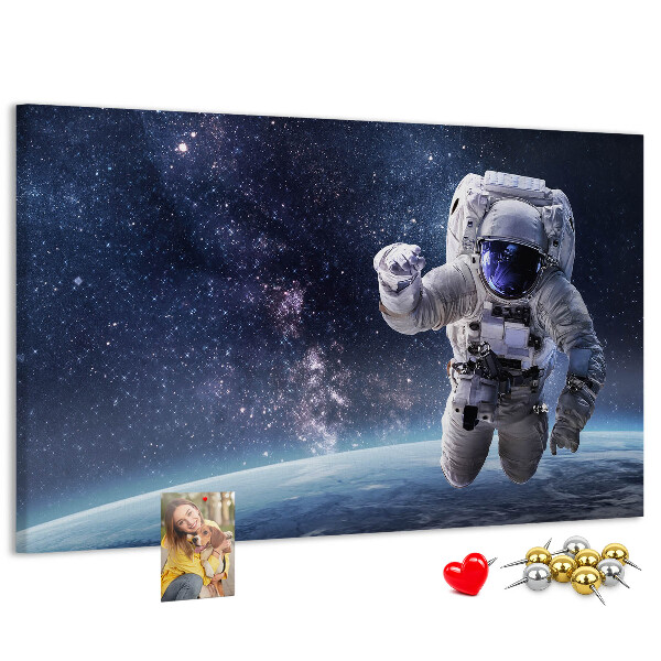 Tablica korkowa Astronauta w kosmicznej przestrzeni gwiazdowej