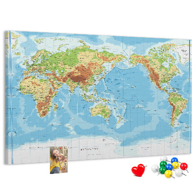 Tablica korkowa Mapa świata z kolorowymi kontynentami.