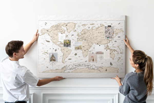 Tablica korkowa z nadrukiem Starożytna mapa świata z detalami geograficznymi