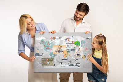 Tablica korkowa Mapa świata z ilustracjami zwierząt.